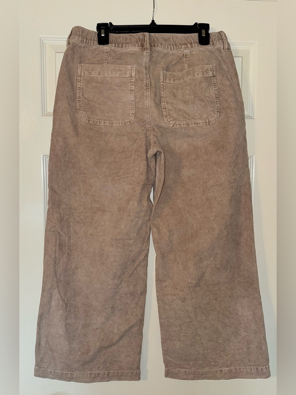 NWOT AEO Women’s Low-Rise Baggy Wide Leg Stretch Corduroy Pants 8Short Taupe - Picture 7 of 7
